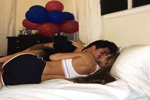 kiss